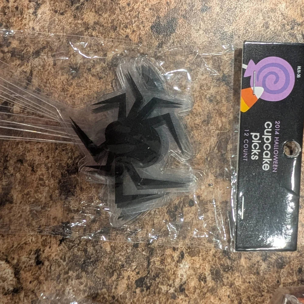 Brand New Celebratev It Halloween Party Supplies  Decorating Set